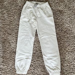 Brandy Melville White Rosa sweatpants one size-john galt